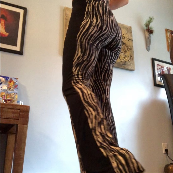 Flared Zebra-Print Pants - Picture 3 of 4